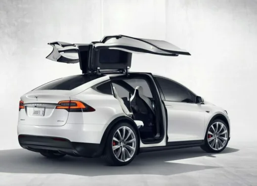 Gegara Dua Sistem Ini Error, Tesla Recall 1,1 Juta Mobil di Cina