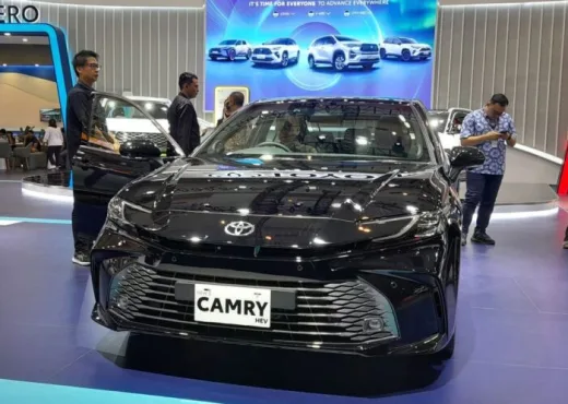 Toyota Camry Hybrid Anyar Hadir di Indonesia, Ternyata Penjualannya Menyala di Dunia