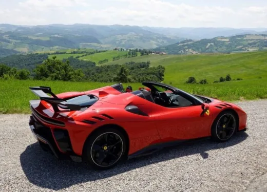 Ferrari dan Lamborghini Masih Laris di Italia, Meski Pasar Mobil Semester I 2025 Merana