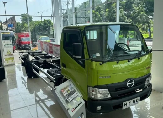 Hino Indonesia Luncurkan Truk Ringan Hino 300 – 136 MDLR di Malang