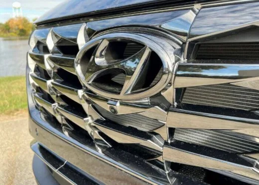 Penjualan Ritel Mobil di Indonesia Semester I 2024: Hyundai Anjlok Paling Parah