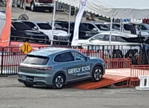 Sediakan Fasilitas Pengecasan EV di Dealer, Geely Indonesia Kolaborasi dengan Voltron