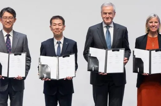 Fuso dan Hino Resmi Merger, di Belakangnya Ada Toyota dan Daimler