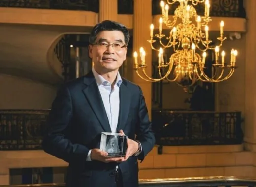 CEO Kia Song Ho-sung Raih Penghargaan Tertinggi di Autocar Awards 2025