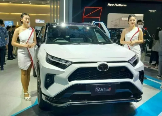Penjualan Toyota RAV 4 di Dunia Merosot, Versi PHEV GR Hadir di RI