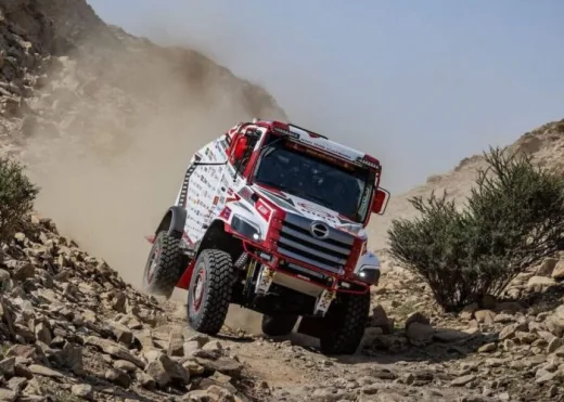 Berpartisipasi di Dakar Rally 2026, Hino Uji Ketangguhan Truk Medium Hino 600 Series