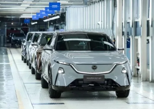 SUV Listrik Mazda EZ-40 Resmi Diproduksi di Cina, Diluncurkan Langsung Laku Keras