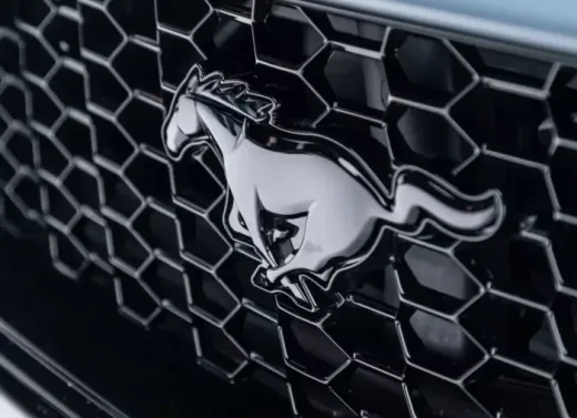 Ford Isyaratkan Produksi Mustang Empat Pintu Berteknologi Hybrid