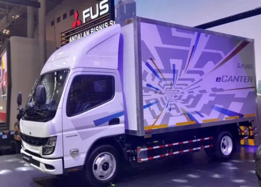 Truk Canter Listrik Resmi Dijual, Fuso Beri Garansi Enam Tahun