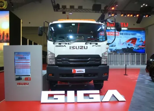 Isuzu GIGA FVR Road Sweeper Dihadirkan di GIIAS 2026, Punya Seabrek Keunggulan