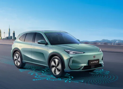 Tak Lagi di Cina, Proton Mulai Produksi Mobil Listrik e.MAS 7 di Malaysia