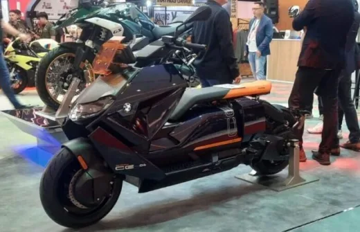 Laris di Dunia, Skuter Listrik BMW CE 04 Gedor Indonesia di IIMS 2024