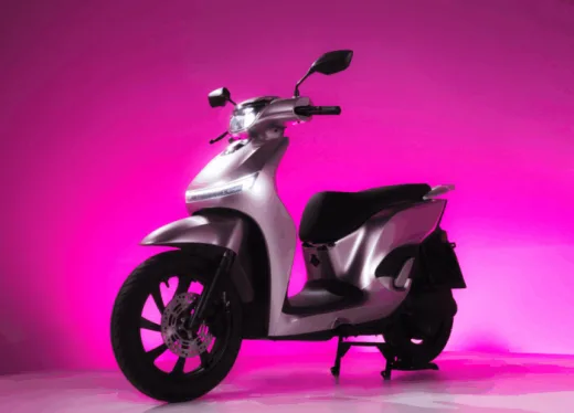 Indomobil Emotor Adora Raih Penghargaan Motor Terbaik 2025