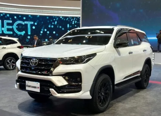 Januari - November 2024 Penjualan Ritel Mobil Toyota Anjlok, Wholesales Kocar-kacir