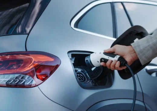 Pakar Ingatkan Kebijakan Genjot Populasi BEV Jangan Korbankan Industri yang Ada