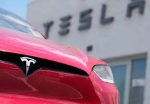 Ternyata, 13,5 Persen Pemilik Mobil Tesla Ingin Balik ke Mobil Bensin atau Diesel Lagi