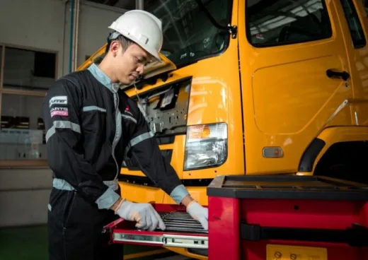 Mitsubishi Fuso Masih Rajai Pasar Kendaraan Komersial Indonesia di Semester I 2025