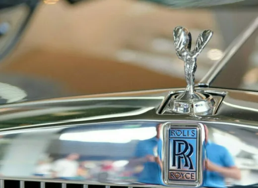 Mulai Tahun 2030 Rolls-Royce Hanya Bikin Mobil Listrik