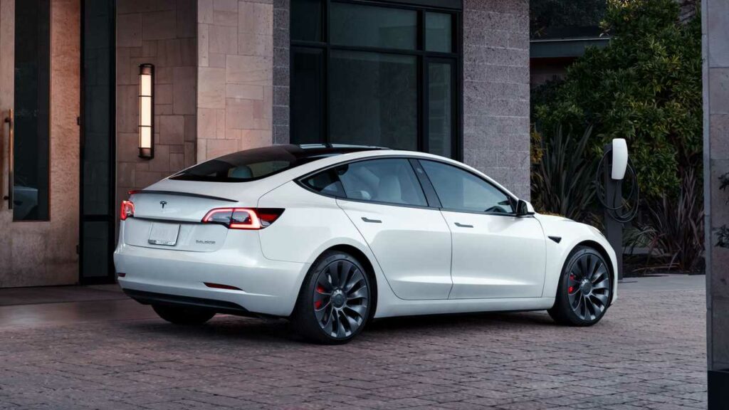 Januari – Agustus: di Korea Mobil Tesla Lebih Laris Ketimbang Lexus dan Toyota