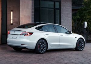Tesla Recall 70 Ribu Lebih Mobil di Korea Gegara Fitur Autopilot Cacat