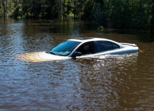 Ini Tiga Langkah Agar Mobil Terendam Banjir Tetap Dilindungi Asuransi
