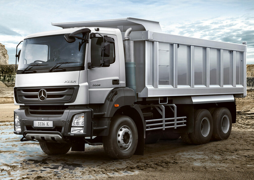 Kuartal I 2024: Penjualan Global Truk Mercedes Ambles, Bus Naik Tipis 1 Persen
