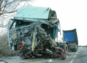Hino Gelar Kampanye Keselamatan Truk dan Bus, Pengamat Ingatkan Ini