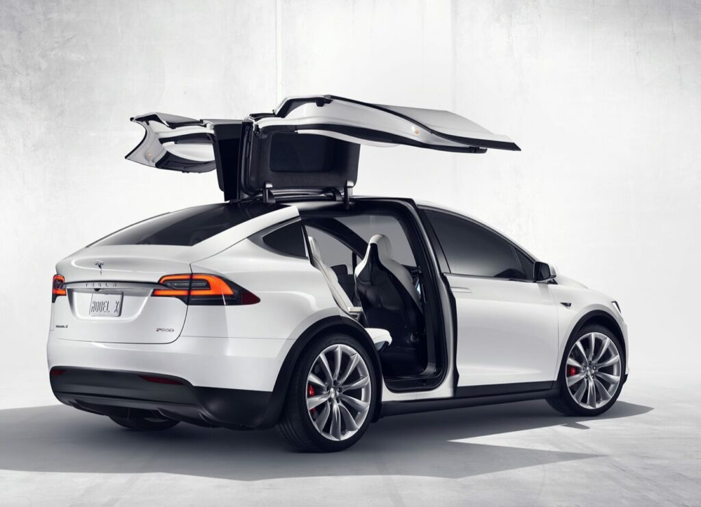 Gegara Dua Sistem Ini Error, Tesla Recall 1,1 Juta Mobil di Cina