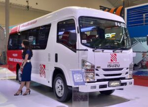 Feeder Bus Trans Semarang Hasil Garapan Adiputro Mejeng di GIIAS 2023