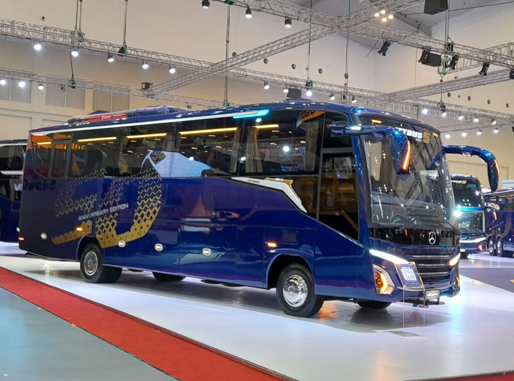 GIIAS 2023: Adiputro Hadirkan Jetbus 5, Gaya Desainnya Menjawab Tren Ini