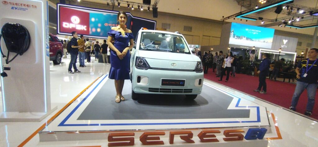 Berbanderol Rp 189 Jutaan, DFSK Seres E1Coba Goyang Wuling Air EV