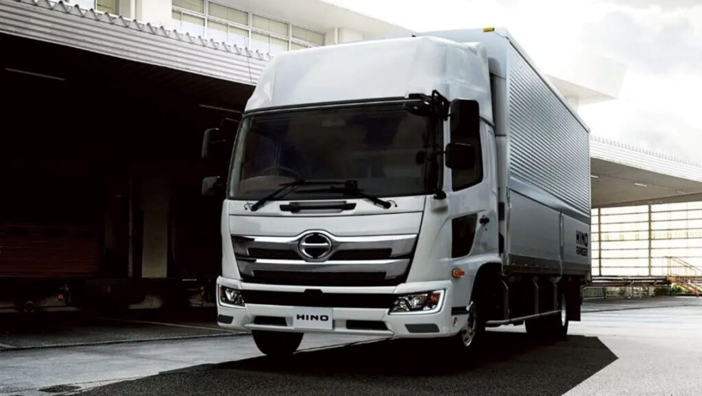 Januari – Oktober 2023, Penjualan Truk Hino di Jepang Merana