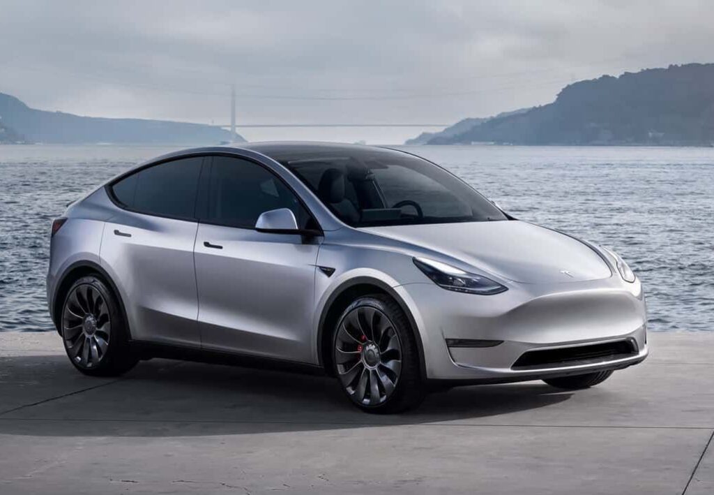 Tesla Rajai Penjualan Mobil di Norwegia, Tesla Model Y Bungkam Toyota bZ4X