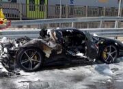 Ferrari Hybrid Rp 5,29 Miliar Hangus Terbakar Saat akan Ikut Balapan
