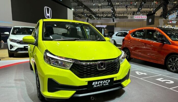 Pakar: Daya Beli Lemah plus Jenuhnya Segmen LCGC dan Low MPV Bikin Penjualan Mobil Ambruk