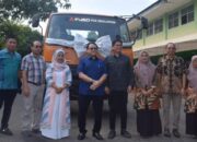 Peduli Kualitas Pendidikan Vokasi, KTB Donasikan Fuso Fighter  X Euro 4 ke SMK Darussalam Makassar