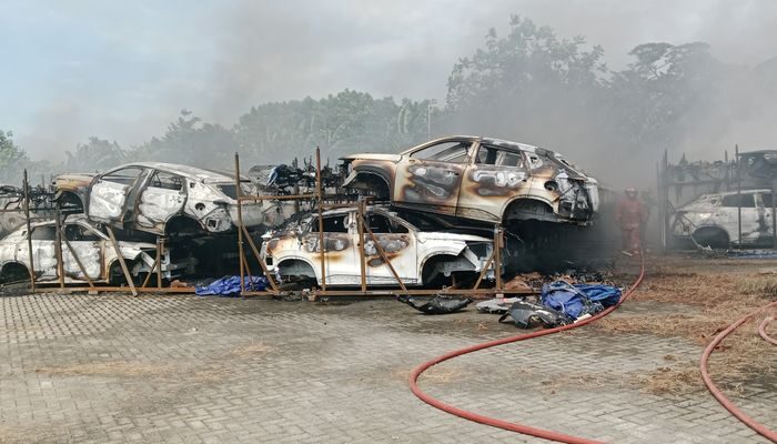 Terbakarnya Mobil Unit CKD Chery di Bekasi, Diyakini Tak Berdampak Negatif ke Merek Chery