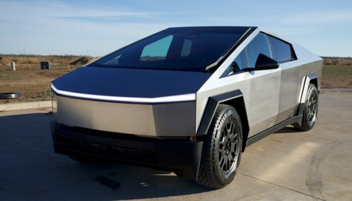 Gegara Panel Eksterior Rawan Copot, Tesla Recall 46.096 Cybertruck
