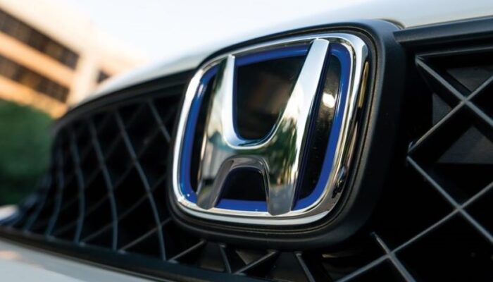 Honda Revisi Strategi, Kini Fokus ke Mobil Hybrid dan Pangkas Investasi di BEV