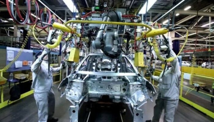 Ekspor Mobil Indonesia di Januari – April Belum Sampai Setengahnya Ekspor Thailand