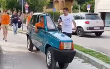 Fiat Panda Ini Jadi Mobil Tersempit di Dunia, Dibuat dari Komponen Rongsok