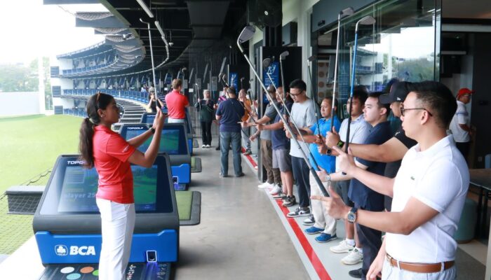 Audi Gelar Golf Clinic Eksklusif, Pemanasan Menuju Audi quattro Cup 2025