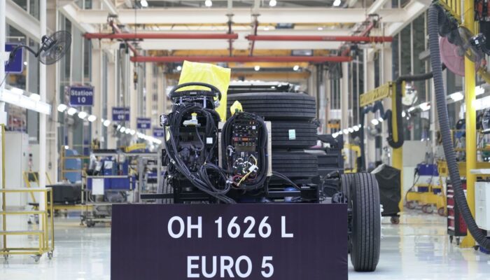Daimler Indonesia Mulai Ekspor Sasis Bus Mercedes-Benz 1626L Euro 5, Ini Istimewanya