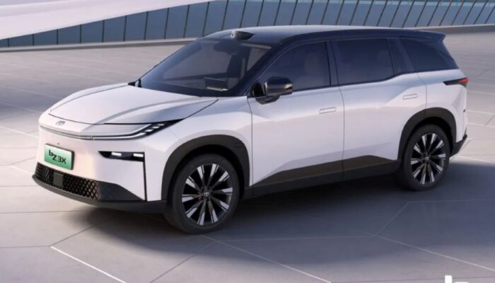 Toyota bZ3X versi Setir Kanan Meluncur di Hong Kong, Harga Rp 490 Juta