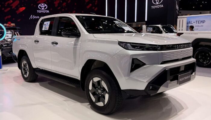 Sodok Isuzu D-Max Listrik, Toyota Sodorkan Hilux Travo-e di Thailand