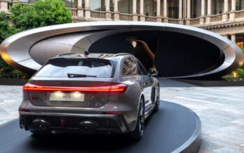 Hadir di Milan Design Week 2026, Audi Pamer Audi RS 5 PHEV dan Mobil Formula 1 R26