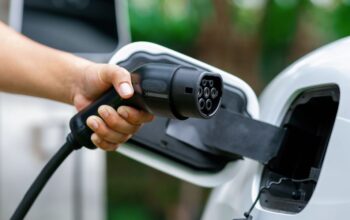 Pemerintah akan Diskon PPN Mobil Listrik, Berbaterai Nikel Lebih Besar Karena Ini
