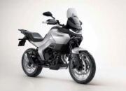 Norton Produksi Motor Adventure Norton Atlas di Pabrik TVS India