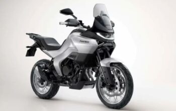 Norton Produksi Motor Adventure Norton Atlas di Pabrik TVS India