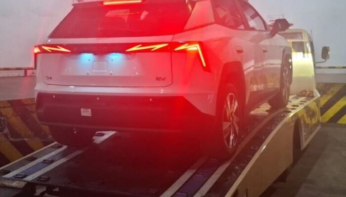 Omoda 04 Kedapatan Tengah Diangkut Truk, Siap Meluncur di GIIAS 2026